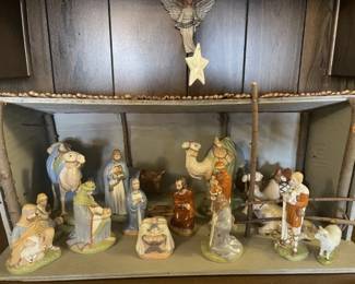 Nativity w/ Creche and Angel w/ star