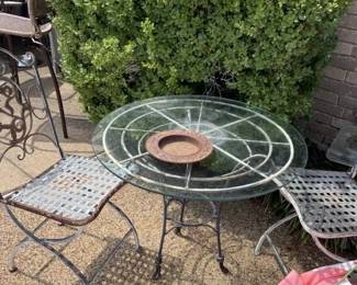 Bistro table w/ 2 chairs
