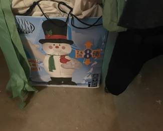 Stowman Blowup - Yard art