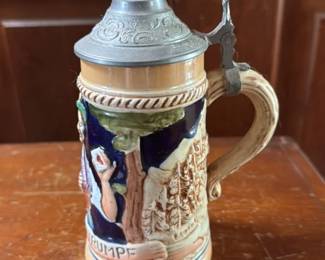 German Beer Stein with "Ist Trumpf" inscription