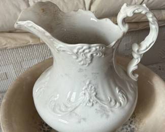 Victorian Wash Basin and Pitcher Set