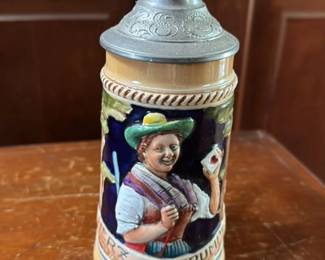 German Beer Stein with "Ist Trumpf" inscription