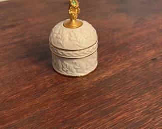 Lenox "Sweet Pea" Trinket Box