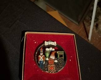 Vintage Christmas Hallmark Keepsake Ornament