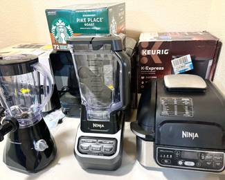 Kitchen appliances, many new in box (pressure cookers, air fryers, crock pots, toaster ovens, coffee makers, blenders)
