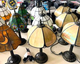 Tiffany-esqe mini table lamps