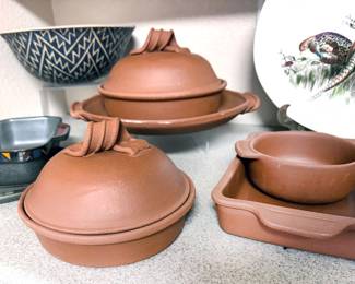 Terra cotta bakers