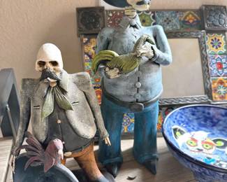 Dia de los Muertos figures