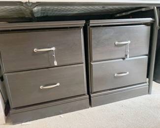 Nightstands/end tables