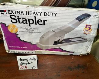 Extra Heavy Stapler