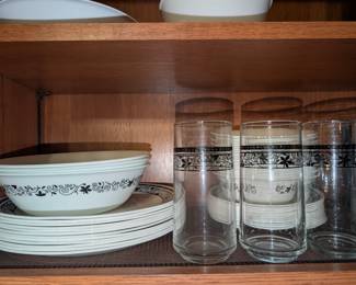 Corel dish set
