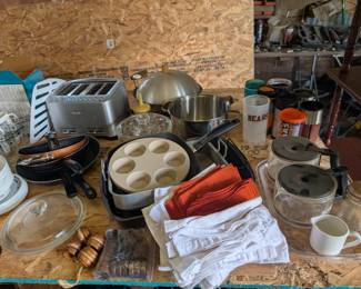 Kitchen wares