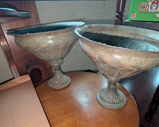 Decorative metal bowls