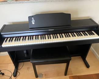 Roland keyboard piano