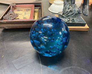 Heavy Godinger Cobalt Blue Round Art Glass Paperweight with Control Bubbles