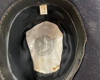 Texas Hat Co Pigalle Black Felt Hat in Metal Hat Box