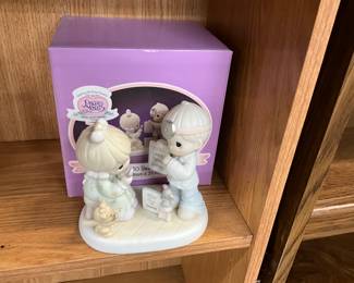 Precious Moments Figurine - 20 Years And The Vision's Still The Same