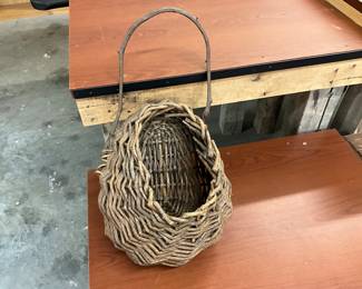 Woven Wicker Wall Mount Pocket Basket