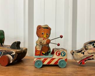 Fisher-Price Tiny Teddy #636 Pull Toy