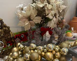 Christmas ornament garland