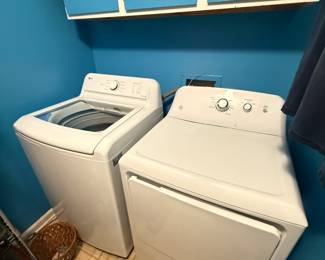 Washing Machine & Clothes Dryer