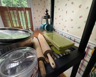 Dishware, Glassware, Ceramics, Pots & Pans, Crockpots, Kitchen Decor