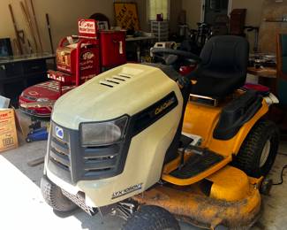 Cub Cadet LTX1050VT Riding Mower