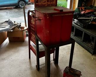 Parts cleaner