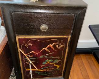 Chinosiere nightstands
