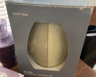 Museum of modern art vase vintage