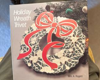 Wm A Rogers holiday trivet