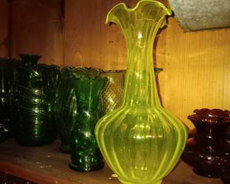 Vaseline uranium glass vase