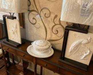 ETRUSCAN PORCELAIN PLAQUE LAMPS WITH BIRD DESIGN