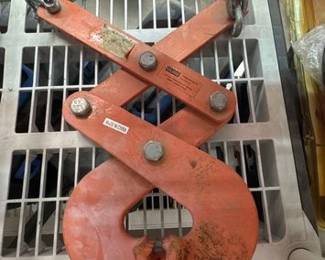2186  Uline Pallet Grabber 