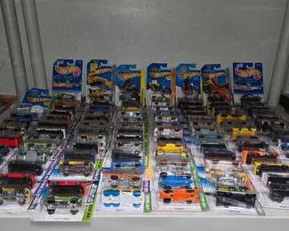 2434  99 Hot Wheel Die Cast Cars 
