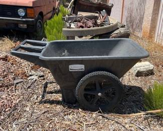 520  Rubbermaid Big Wheel Cart 