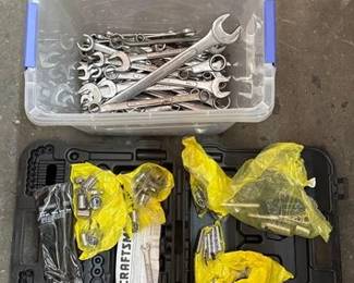 2222  Wrenches, Sockets, Ratchet 