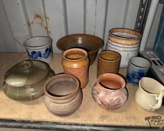 8416  Pottery Collection 