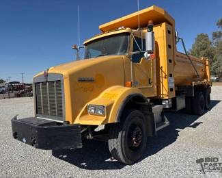 145  2010 Kenworth T800 Truck 