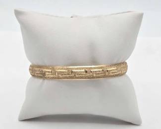 814  10k Gold Frosted Bangle, 5.7g 