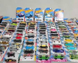 2418  97 Hot Wheel Die Cast Cars 