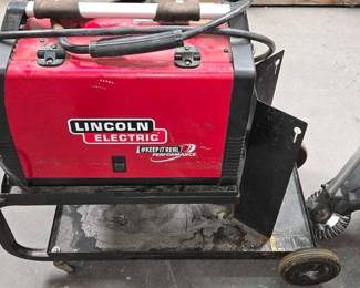 2336  Lincoln Electric Welding Machine 