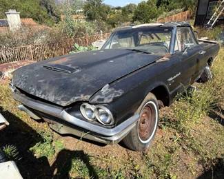 140  1964 Ford Thunderbird 