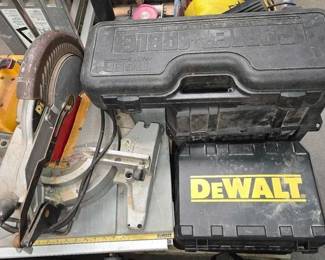 2640  DeWalt Compound Miter Saw  4 Empty Tool Cases 