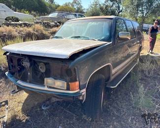 180  1994 Chevrolet Suburban 