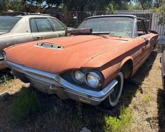 20  1964 Ford Thunderbird 