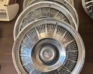 645  5 Ford Thunderbird Hub Caps 