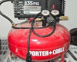 2098  PorterCable 6Gallon Pancake Air Compressor 