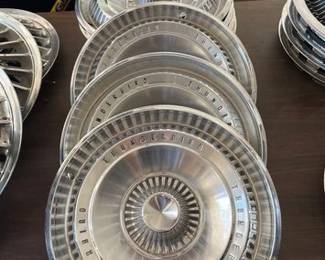 635  9 Ford Thunderbird Hub Caps 