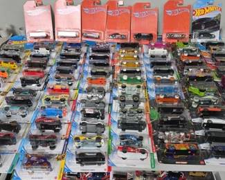 2448  97 Hot Wheel Die Cast Cars 